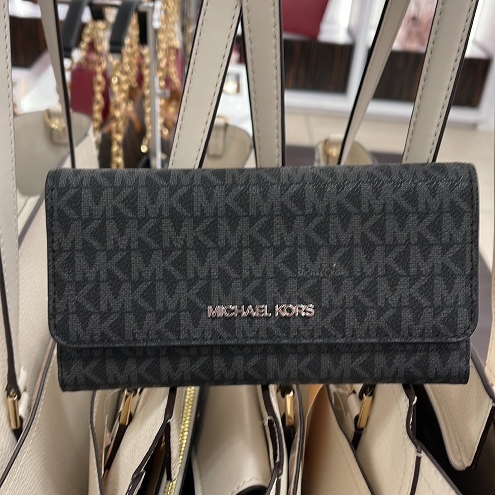 MICHAEL KORS JET SET TRV LARGE TRIFOLD BLACK - Picture 13 of 16